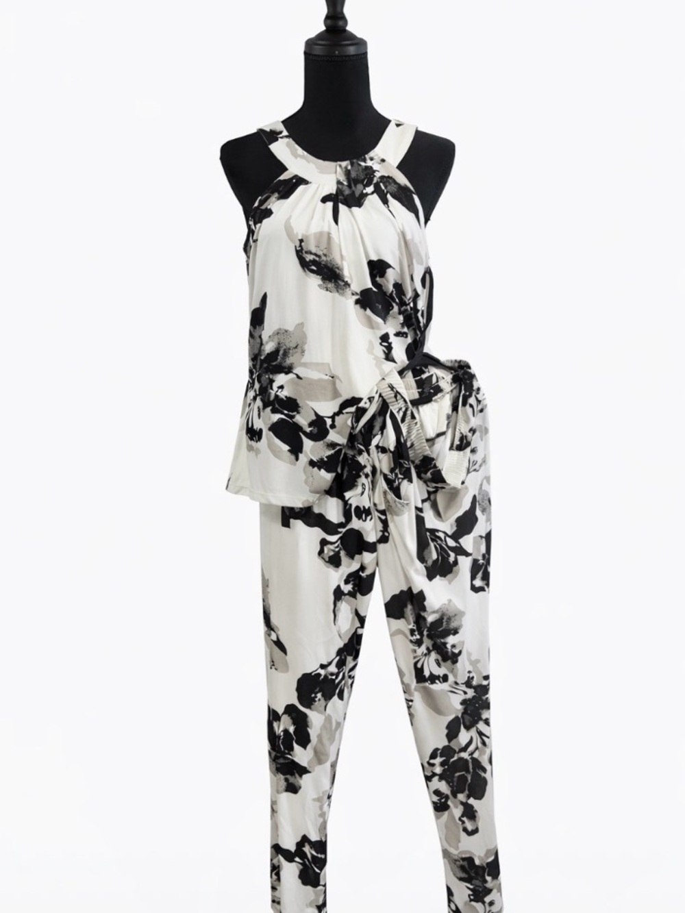 INC Petite 2- Piece Set Floral Halter Top & Pants Size PM Black White
